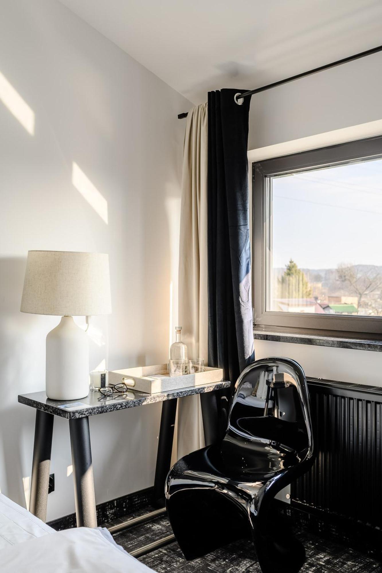 Golden Lion House Bed&Breakfast Rumia Eksteriør billede